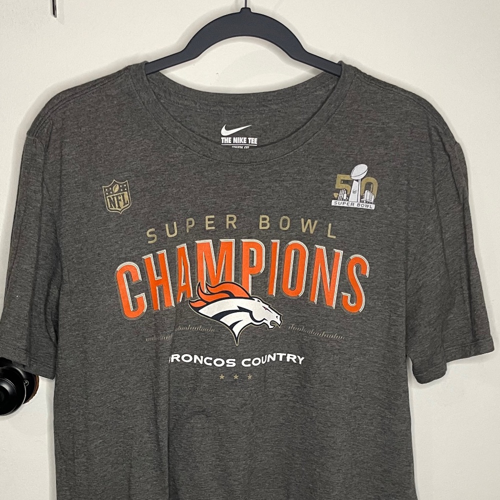 Denver Broncos NFL official SuperBowl Championship shirt size L